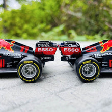 Carregar imagem no visualizador da galeria, Brinquedo Bburago 1:43 2021 F1 Red Bull Racing