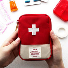 Carregar imagem no visualizador da galeria, Mini Bolsa de Medicamentos Portátil