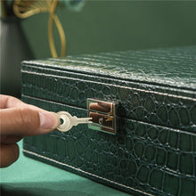 Carregar imagem no visualizador da galeria, Caixa Organizadora de Jóias Grande Armazenamento Com Fechadura
