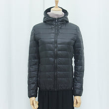 Carregar imagem no visualizador da galeria, Jaqueta Primavera com Capuz
