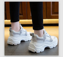 Carregar imagem no visualizador da galeria, Tênis feminino plataforma

