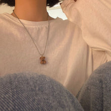 Carregar imagem no visualizador da galeria, Colar com Pingente de Urso de Pelúcia Fofo
